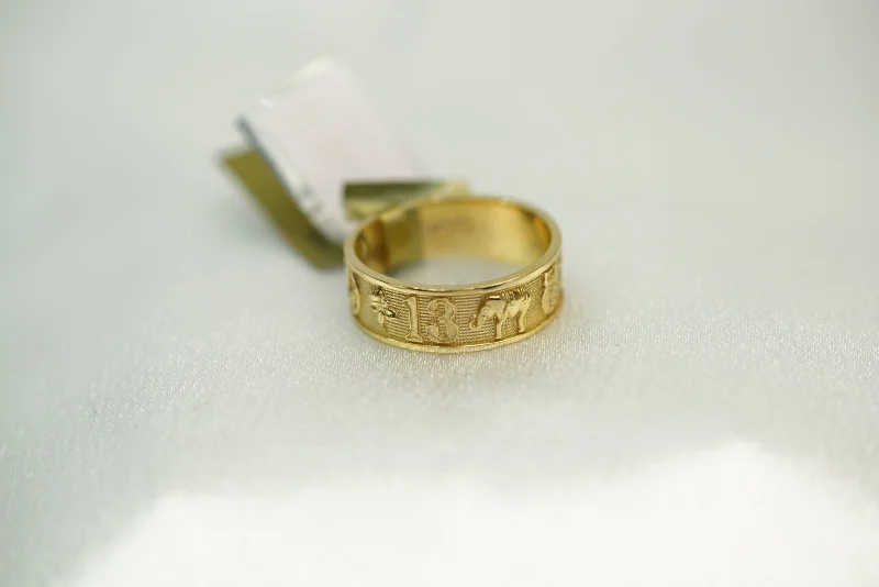 Vintage-inspired rings for women -14k Lucky Symbol Ring