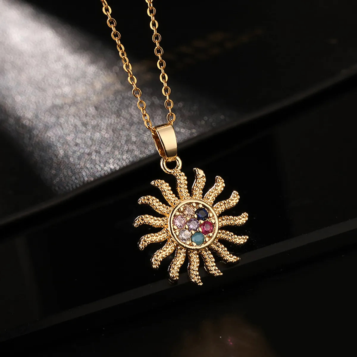 Silver necklaces for women -Lady Streetwear Sun Copper Plating Inlay Zircon Pendant Necklace