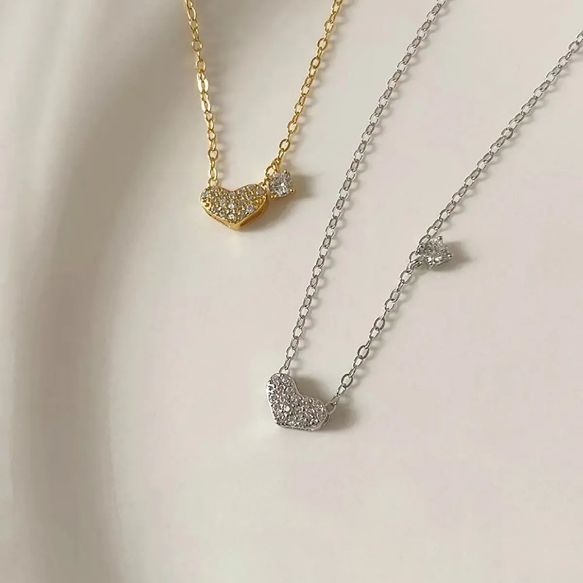 Chunky statement necklaces for women -Wholesale Simple Style Heart Shape Sterling Silver 14k Gold Plated Zircon Pendant Necklace