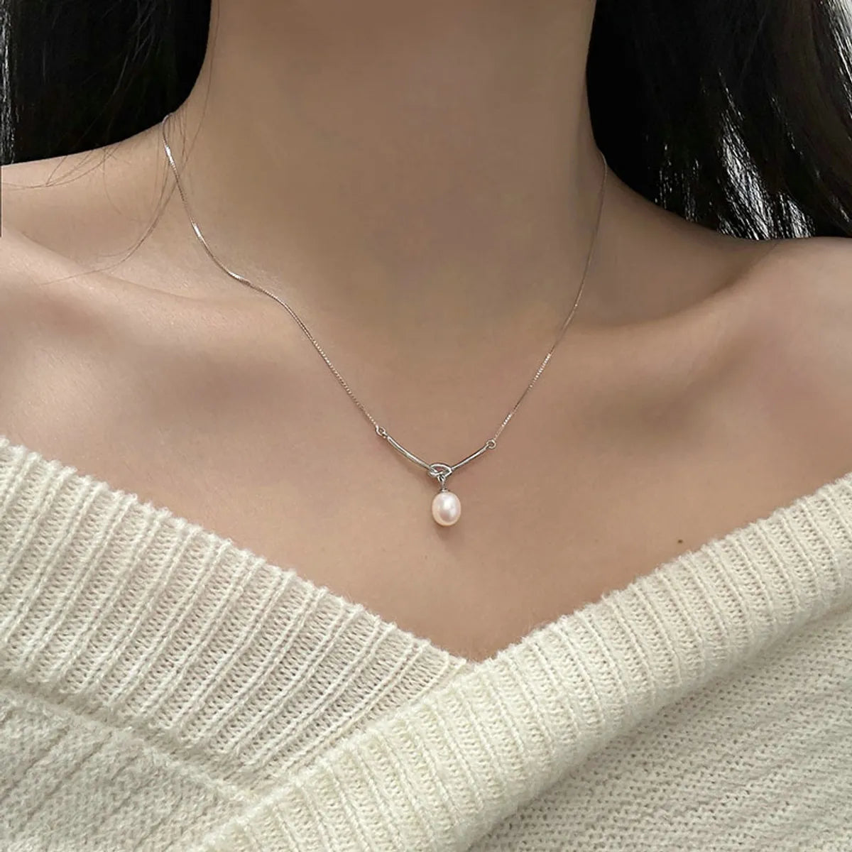 Fashionable gold necklaces for women -Elegant Geometric Freshwater Pearl Sterling Silver Pendant Necklace