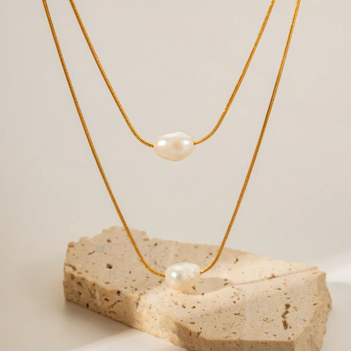 Long gemstone necklaces for women -Simple Style Geometric Stainless Steel Plating Freshwater Pearl 18k Gold Plated Layered Necklaces