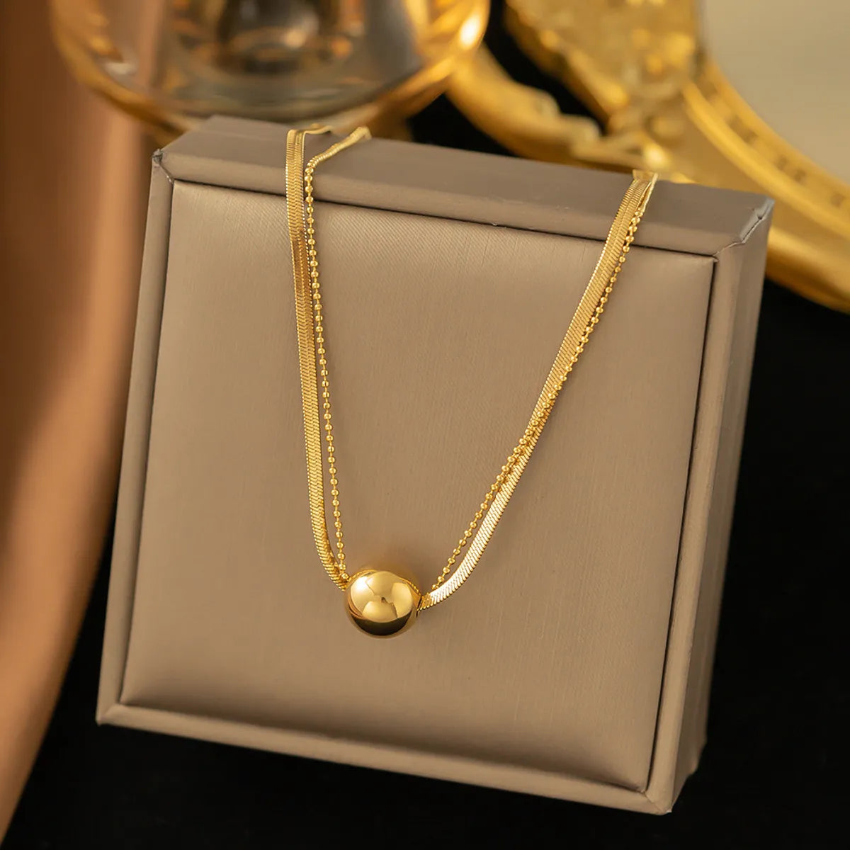 Trendy necklaces for women -Casual Simple Style Solid Color Titanium Steel Plating 18k Gold Plated Necklace