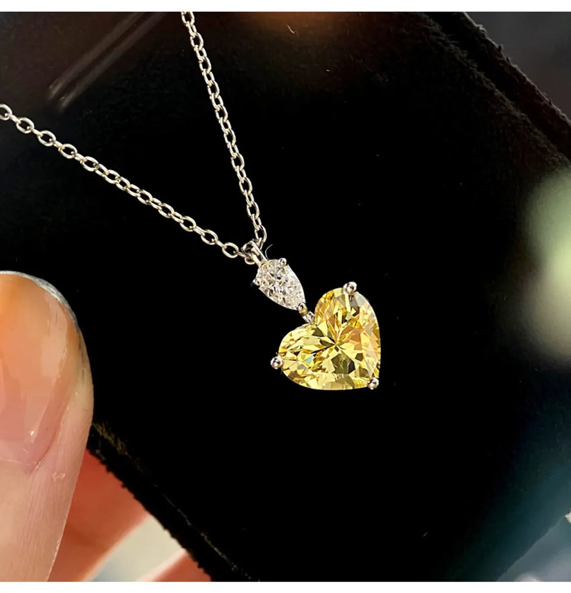 Multi-strand necklaces for women -Temperament Light Luxury Niche Simple Love Personality Yellow Zircon Pendant Imitation Moissan Diamond Necklace