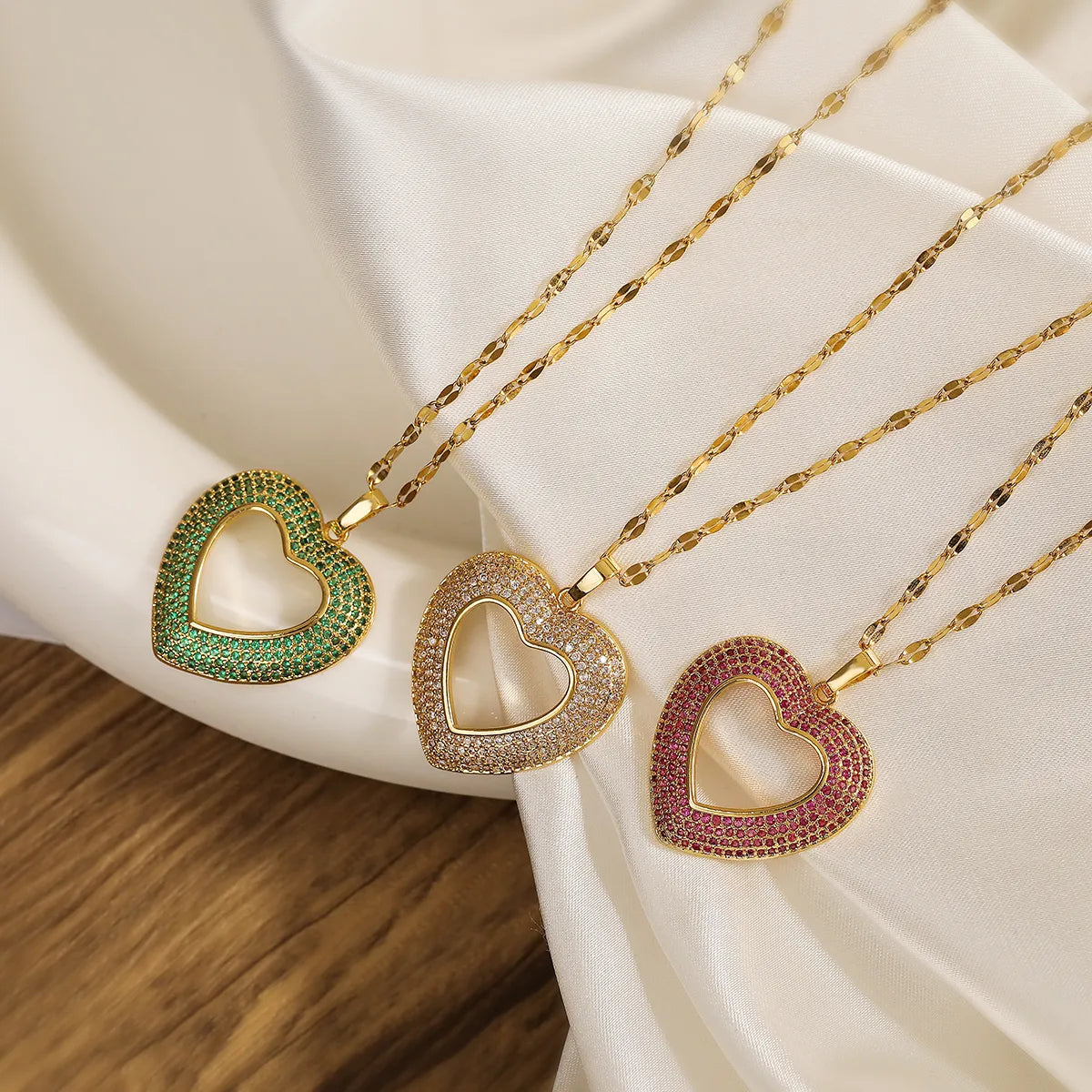 Gemstone pendant necklaces for women -Lady Classic Style Heart Shape Stainless Steel Copper Plating Inlay Zircon 18k Gold Plated Pendant Necklace