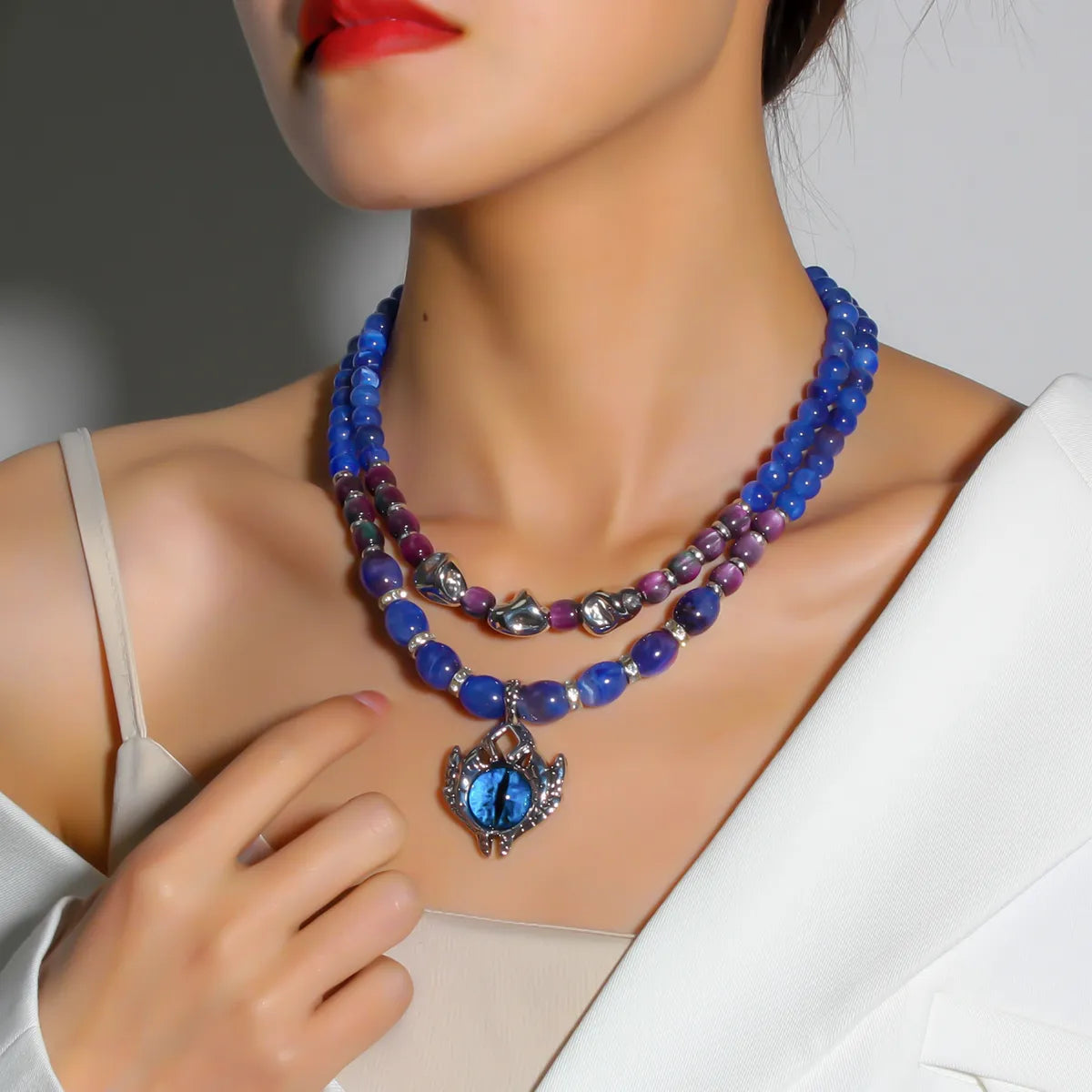 Modern necklaces for women -Retro Exaggerated Eye Alloy Plastic Beaded Women's Necklace