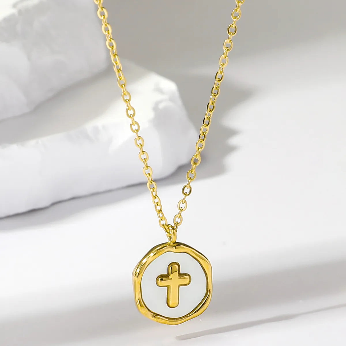 Fashionable gold necklaces for women -Wholesale Vintage Style Cross Stainless Steel Plating Inlay 18k Gold Plated Shell Pendant Necklace