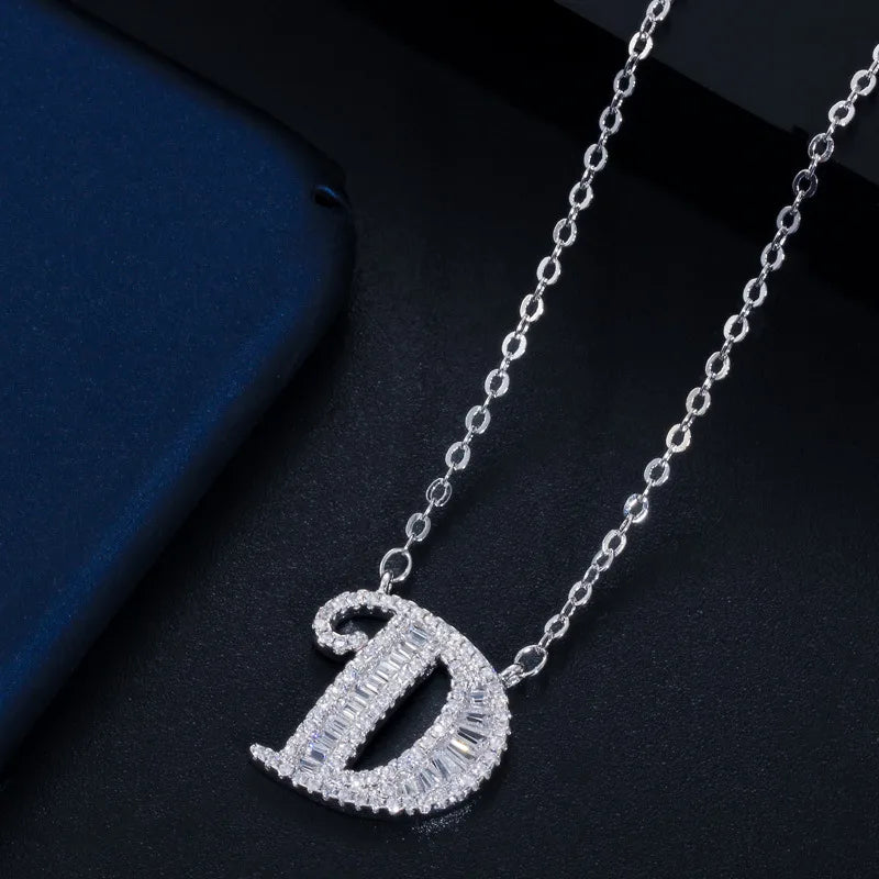 LETTER D WITH Chain)