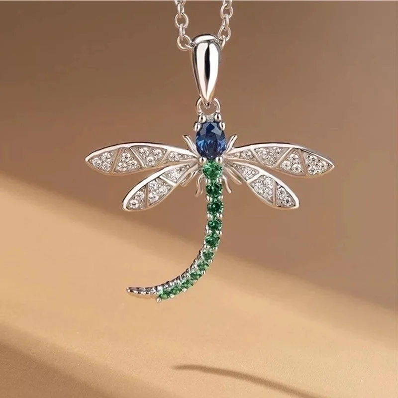 Modern necklaces for women -Casual Vacation Dragonfly Stainless Steel Copper Plating Inlay Rhinestones Glass White Gold Plated Pendant Necklace