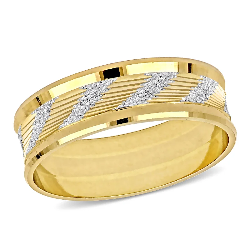 Adjustable engagement rings for women -Miadora Mens 6 mm Ribbed and Striped Curved Wedding Band in 14k Yellow Gold